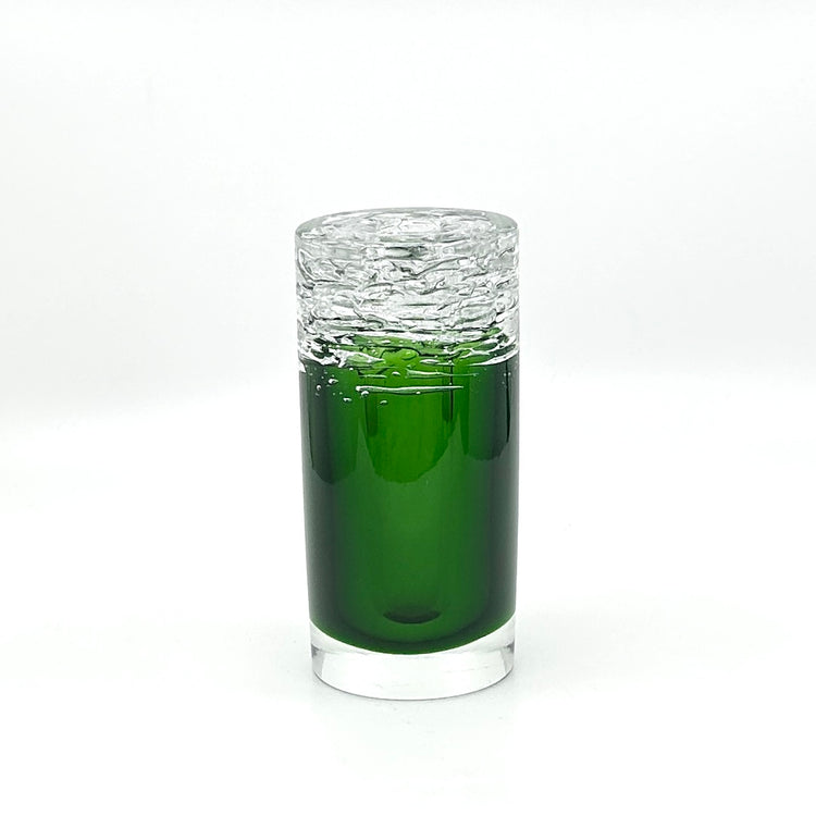 František Vízner 'Whirlpool' Vase aus Škrdlovice, Tschechien: Handgefertigte Glasvase mit tiefgrüner Farbe, strukturiertem Rand und organischen, wellenförmigen Mustern – tschechisches Design der 1970er Jahre und zeitlose Eleganz