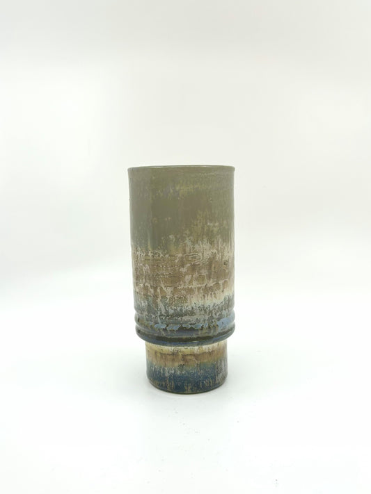 Vintage AROL Fat Lava Vase, handgefertigte Keramik aus Norwegen, Mid Century Designklassiker mit braun-blauer Glasur, 1960er Jahre.