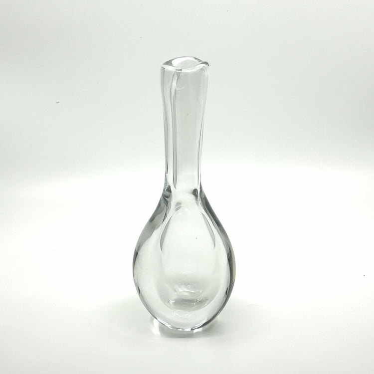 Kosta Boda 'Raindrop' Vase von Göran Wörff: Transparente, organisch geformte Glasvase mit schlankem Hals und tropfenartigem Körper – modernes schwedisches Design