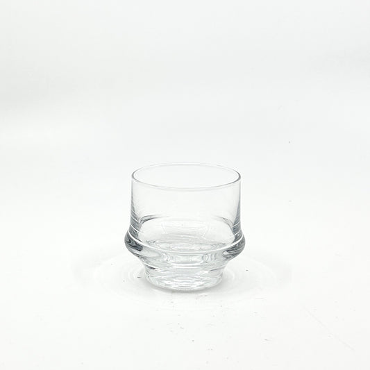 Vintage Marski TTrinkglas Close-Up von Tapio Wirkkala für Iittala, Finnland, 1970er-Jahre. Klarglas im Stil der skandinavischen Moderne mit charakteristischem eingezogenem Standfuß.