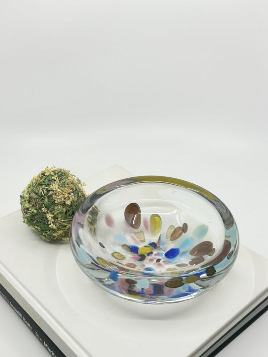 Bengt Orup Dekoschale für Johannfors Glasbruk, 1960er Jahre – skandinavische Moderne mit eleganter, klarer Formgebung