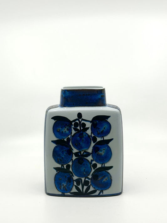 Grethe Helland-Hansen Vase aus der ‚Tenera‘ Serie für Royal Copenhagen / Aluminia, Dänemark – handbemaltes Mid-Century Design der 1960er Jahre