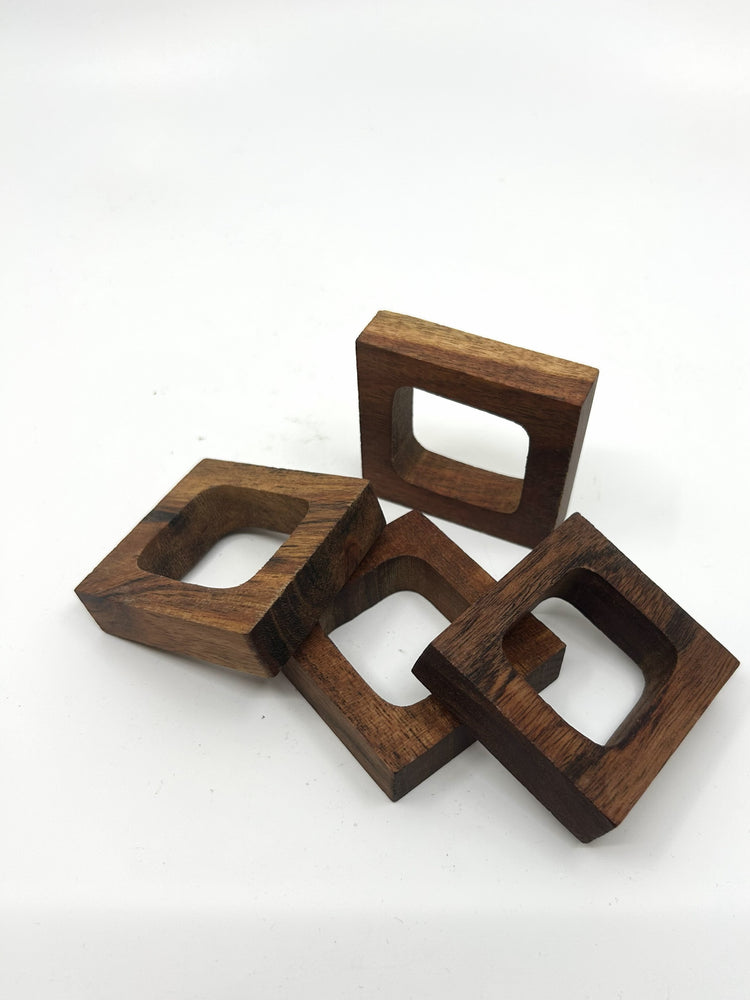 Dänische Teak Serviettenringe im Mid-Century-Stil – handgearbeitetes Teakholz mit klarer, moderner Formgebung