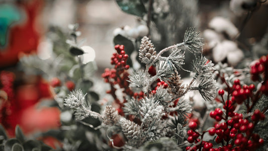Weihnachtswunderland: Vintage-Glas & Keramik stilvoll nordisch dekorieren