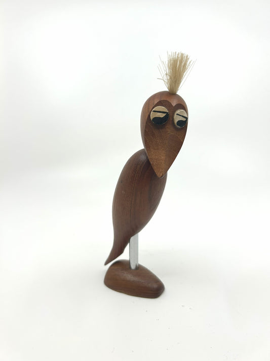 Detailaufnahme Arne Basse Vogel Flaschenöffner, handgefertigt aus Teak, Mid Century Modern Dänemark, 1960er – elegante organische Form.