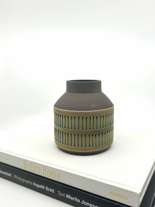 Vintage Tomas Anagrius Vase, handgedreht in den 60er Jahren, braun-grün glasierte Keramik aus der Alingsås Studio Werkstatt in Schweden.