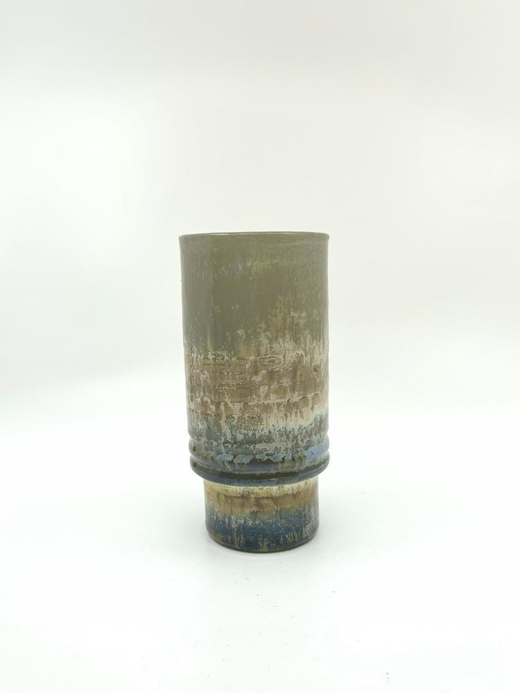 Vintage AROL Fat Lava Vase, handgefertigte Keramik aus Norwegen, Mid Century Designklassiker mit braun-blauer Glasur, 1960er Jahre.