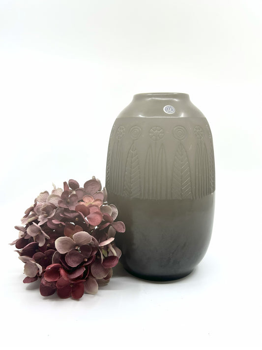 Vintage Vase 'Rabatt' von Göran Andersson für Upsala-Ekeby, Schweden, 1960er Jahre – graue Keramikvase mit floralen Reliefmustern, Mid-Century Modern Design.