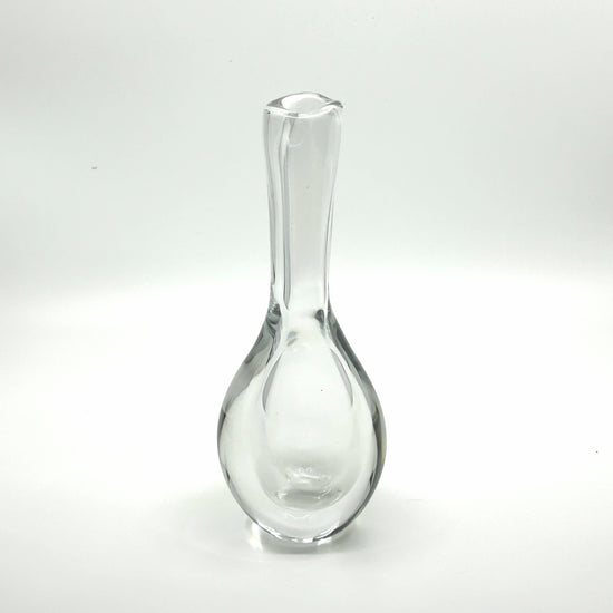Kosta Boda 'Raindrop' Vase von Göran Wörff: Transparente, organisch geformte Glasvase mit schlankem Hals und tropfenartigem Körper – modernes schwedisches Design