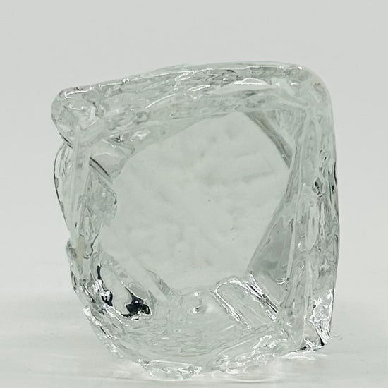 Bodenansicht der Reijmyre Engel-Figur aus Glas – handgefertigt in Schweden, 60er Jahre, skandinavische Glaskunst mit feiner Verarbeitung